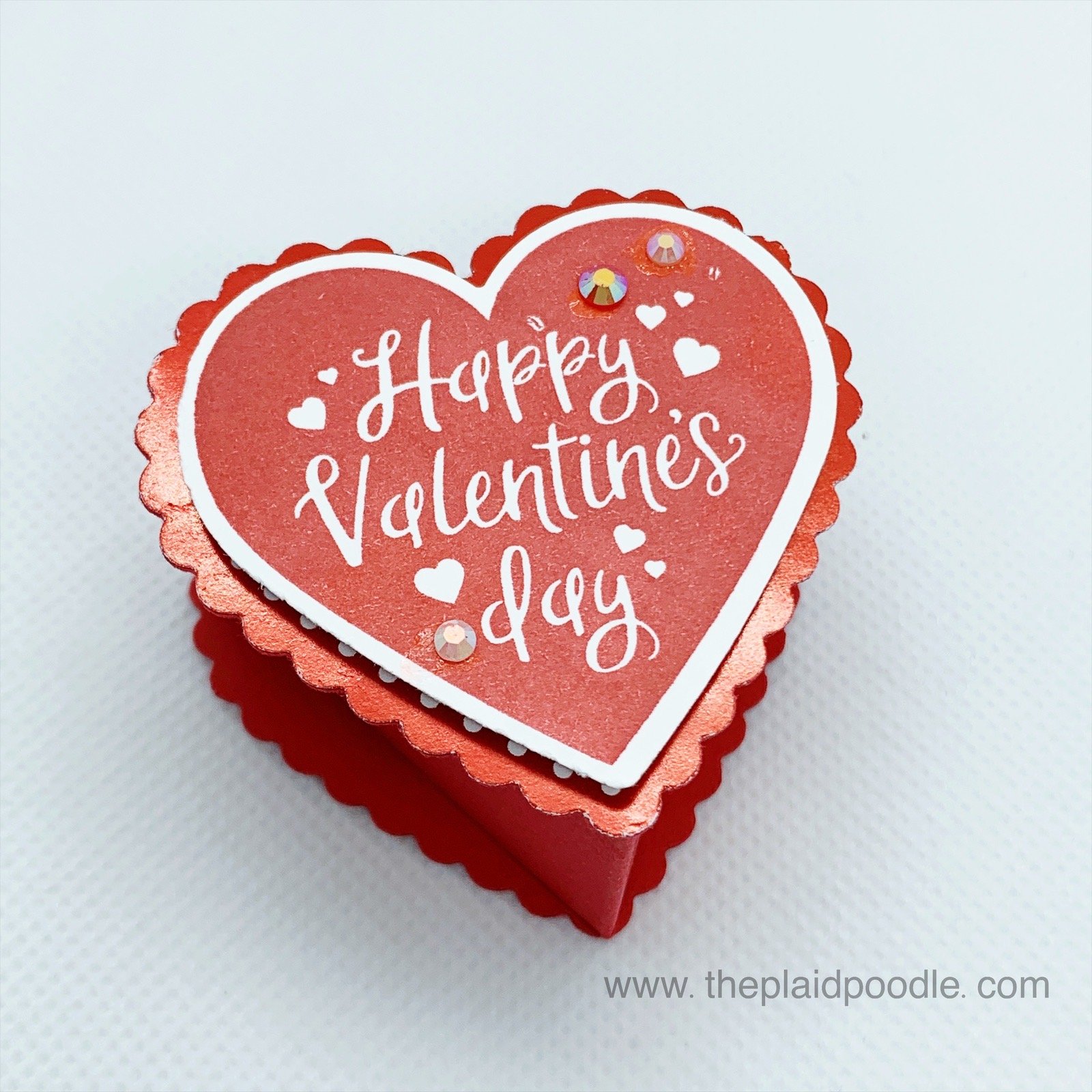 make-a-mini-valentine-chocolate-box